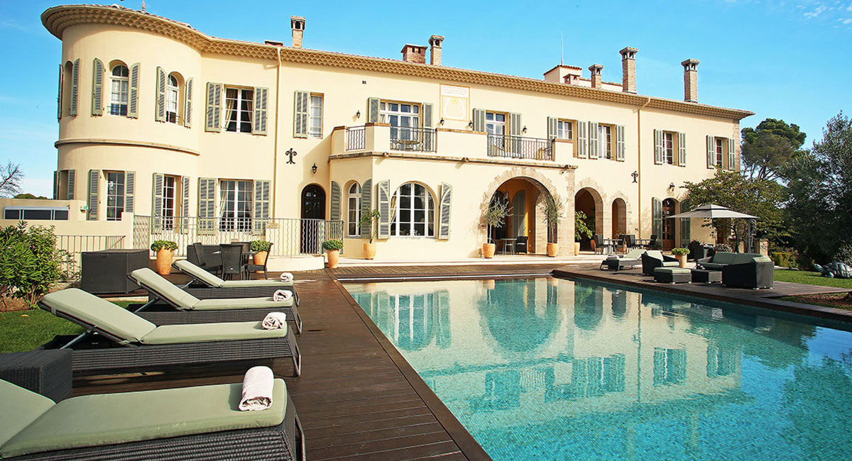 renting-a-holiday-villa-in-france